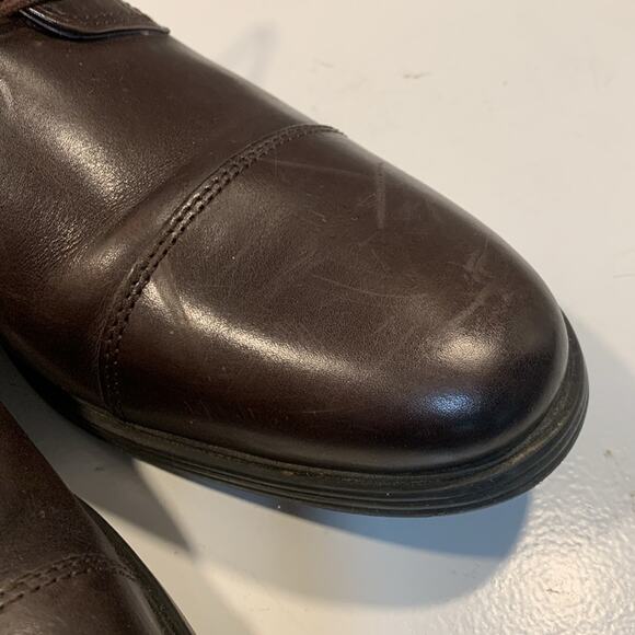 Clarks Men's Brown Leather Oxfords - Picture 4 of 11